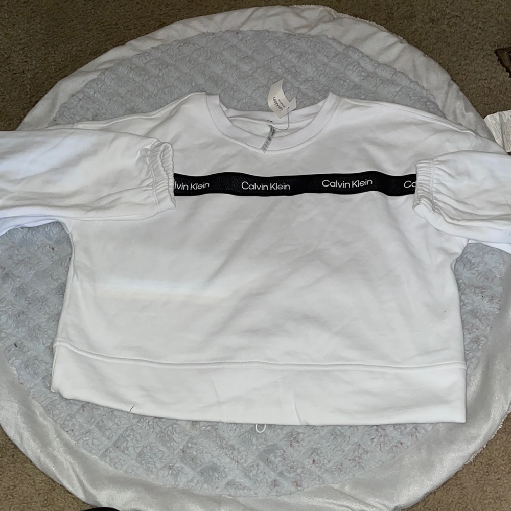 White adjustable size Calvin’s Klein shirt
